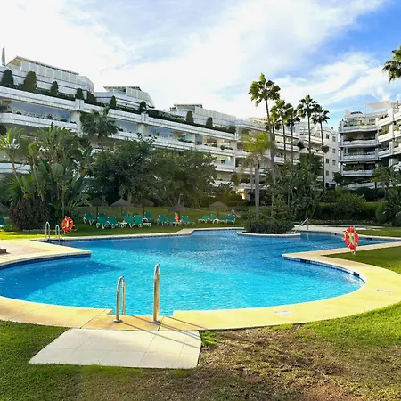 Evans Realty Bw Puerto Banus Parking & Gym *