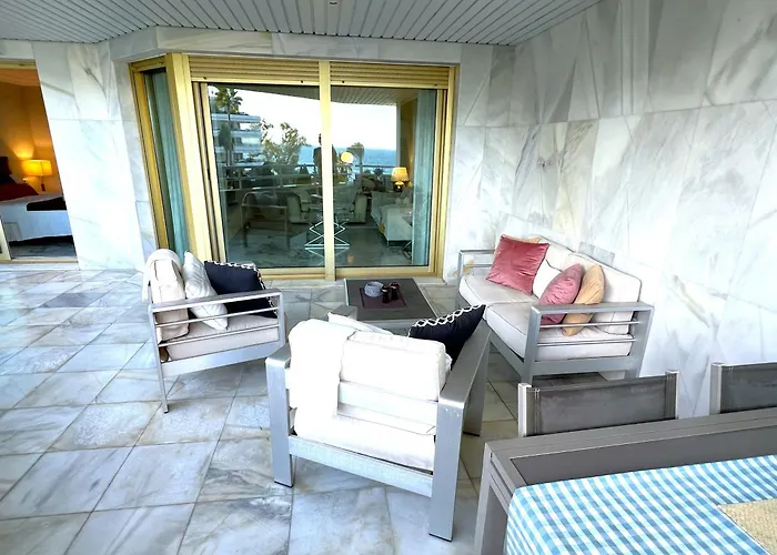 Evans Realty Bw Puerto Banus Parking & Gym