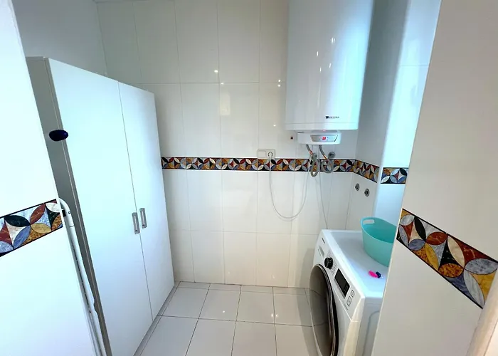 Evans Realty Bw Puerto Banus Parking & Gym