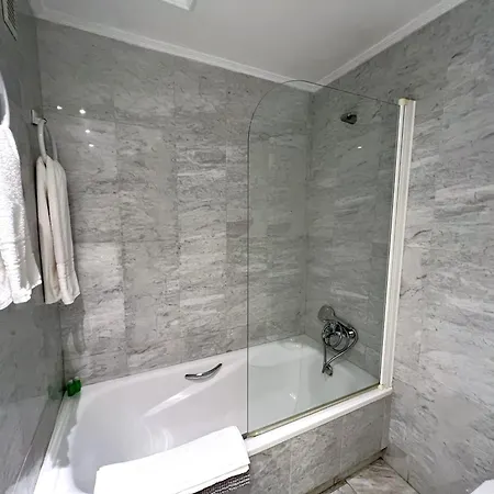 Апартаменты Evans Realty Bw Puerto Banus Parking & Gym *