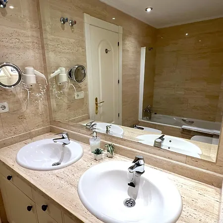 Evans Realty Bw Puerto Banus Parking & Gym Марбелья