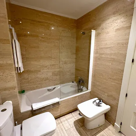 Evans Realty Bw Puerto Banus Parking & Gym * Марбелья
