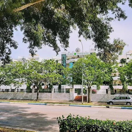 Evans Realty Bw Puerto Banus Parking & Gym * Марбелья