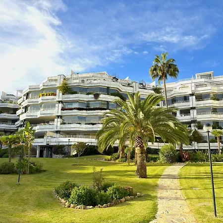 Апартаменты Evans Realty Bw Puerto Banus Parking & Gym