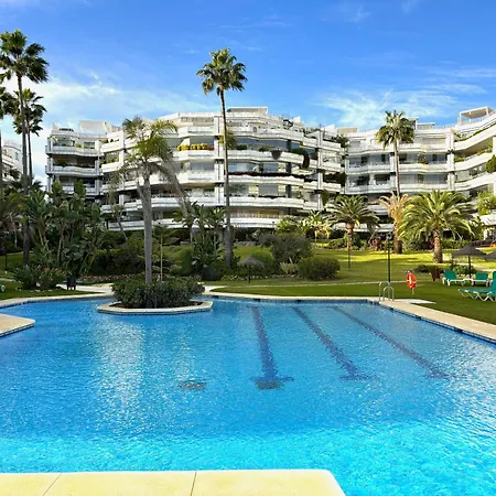 Evans Realty Bw Puerto Banus Parking & Gym Марбелья