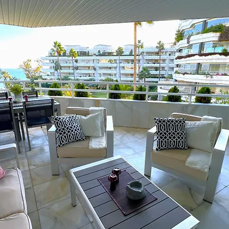 Evans Realty Bw Puerto Banus Parking & Gym *