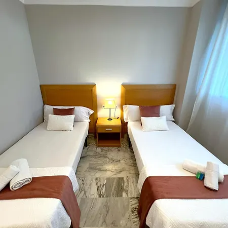 Evans Realty Bw Puerto Banus Parking & Gym *